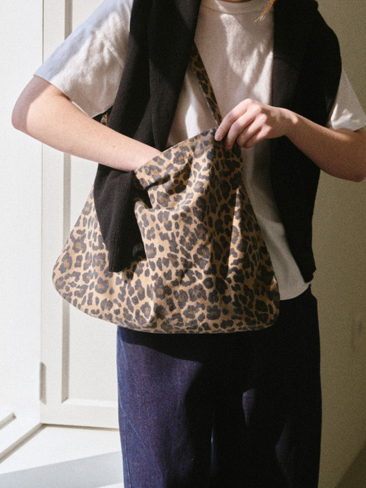 Le Bon Shoppe Happy Carry Bag in Leopard | Twentyseven Toronto