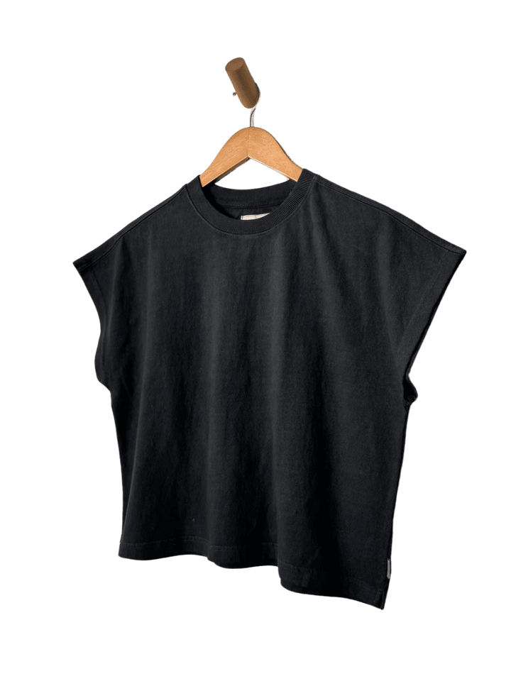 Le Bon Shoppe Jeanne Tee in Almost Black | Twentyseven Toronto