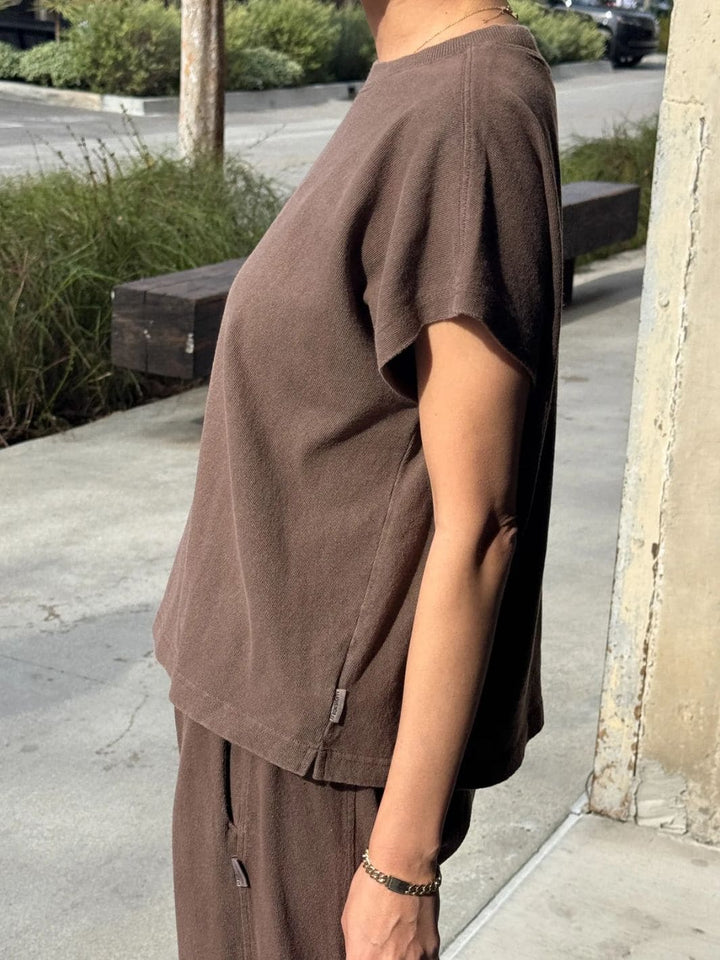 Le Bon Shoppe Jeanne Tee in Chocolate | Twentyseven Toronto