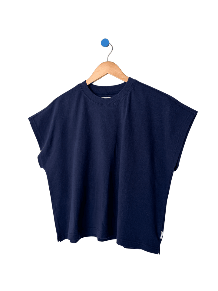 Le Bon Shoppe Jeanne Tee in Midnight | Twentyseven Toronto