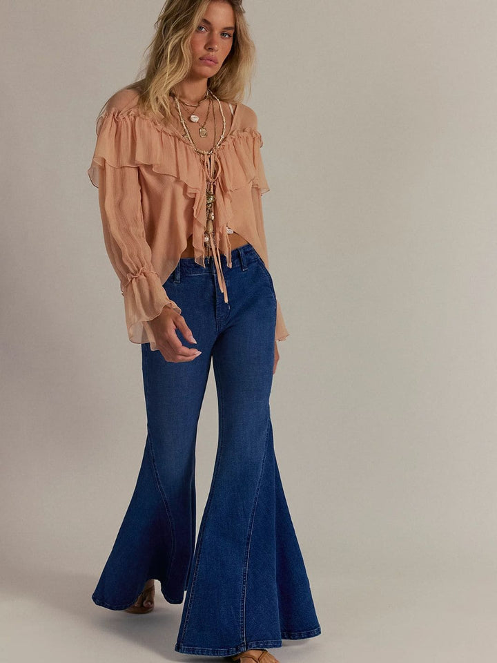 Free People We the Free Marque Flare Jeans in Kora | Twentyseven Toronto