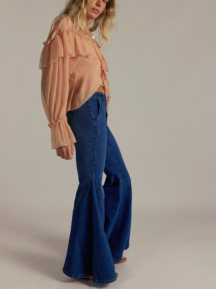 Free People We the Free Marque Flare Jeans in Kora | Twentyseven Toronto