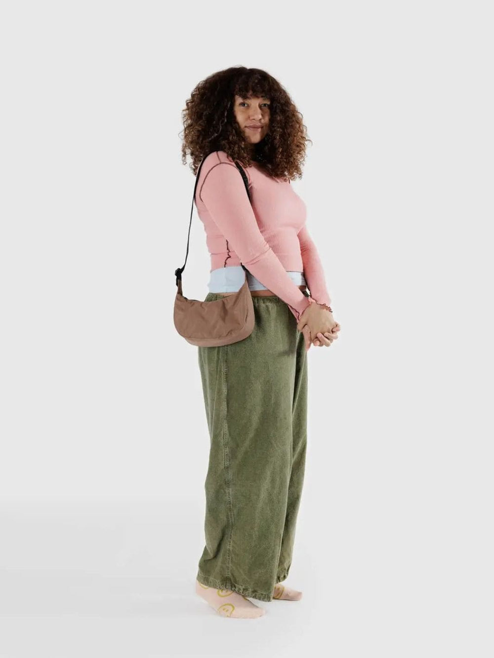 BAGGU Small Nylon Crescent Bag in Cocoa | Twentyseven Toronto