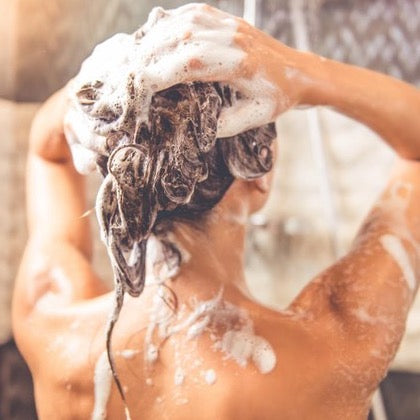 How to Wash Your Hair (The Right Way!)