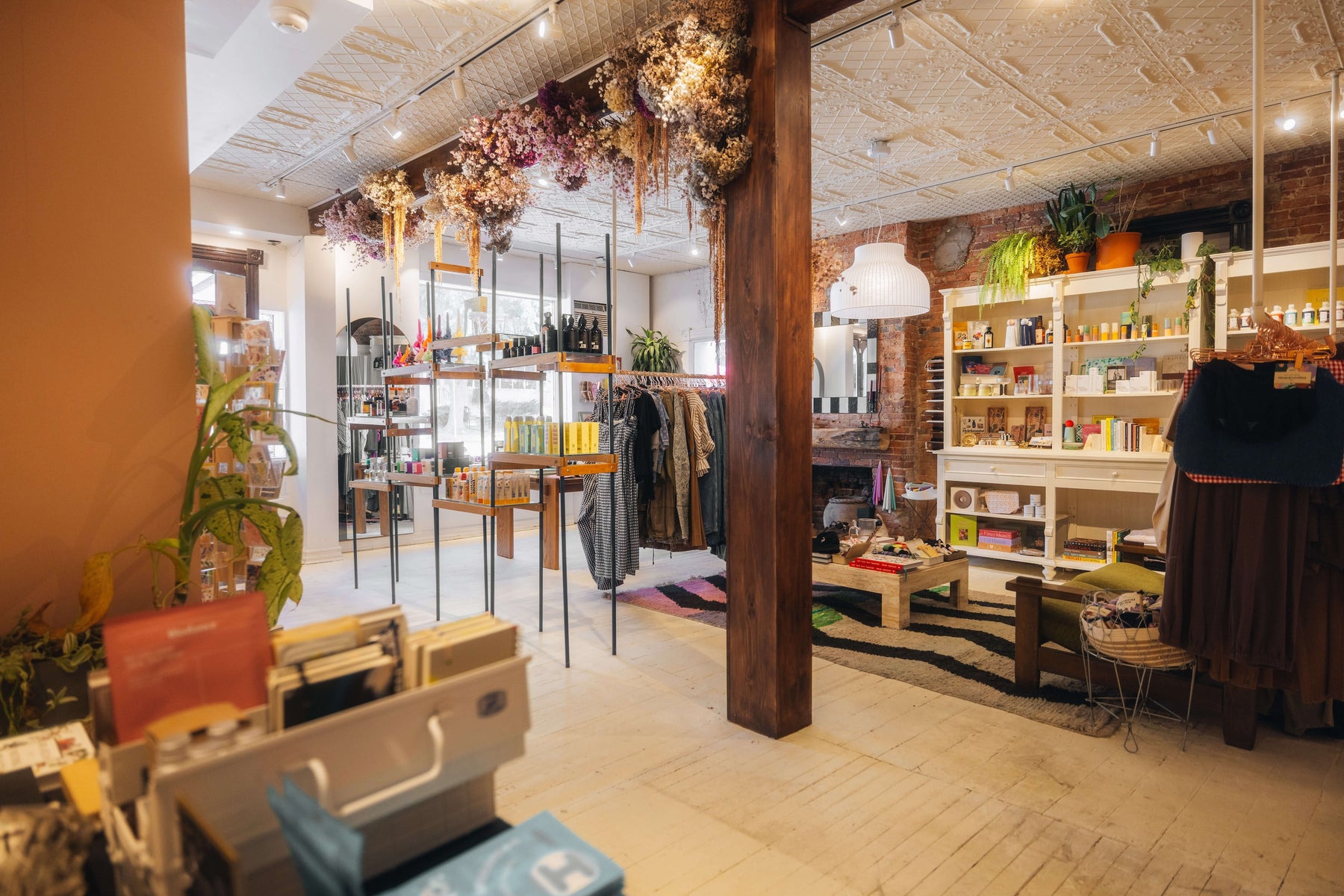 Twenty First Shop Twentyseven | Bloomfield Shop | Prince Edward County