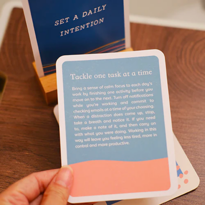 Twentyseven Toronto - The Little Box of Daily Rituals: 52 Cards with Simple Steps to Help You Improve Your Self-Care Routine Summersdale Publishers