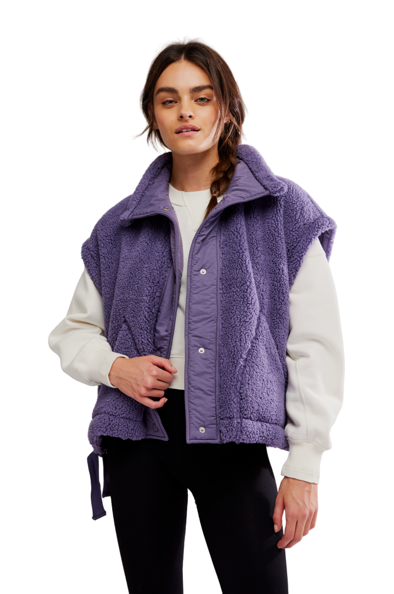 Scout it Out Vest- Graphite