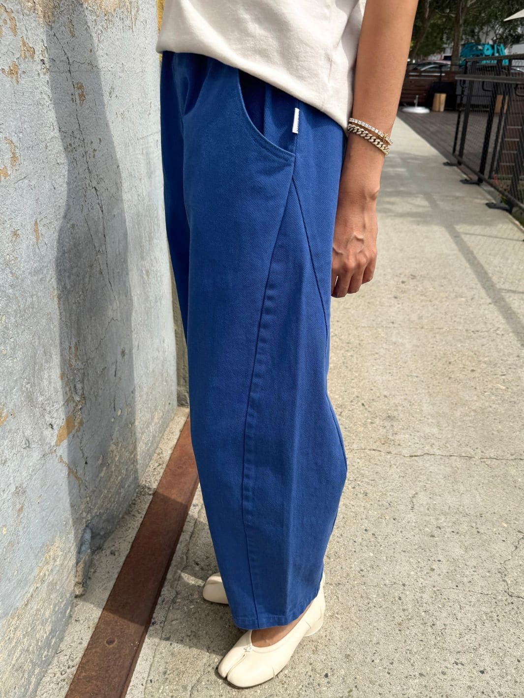 Le Bon Shoppe Arc Pants in Azure | Twentyseven Toronto