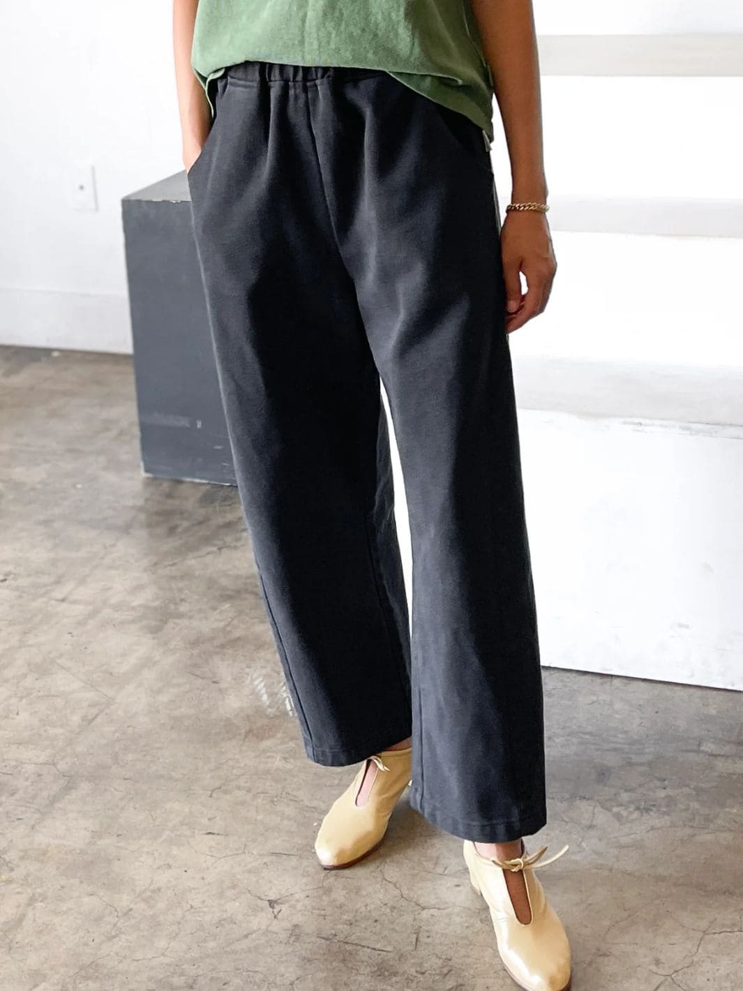 le bon shoppe arc pants tobacco Crafted from heavyweight cotton canvas ARC PANTS - PIPE AND