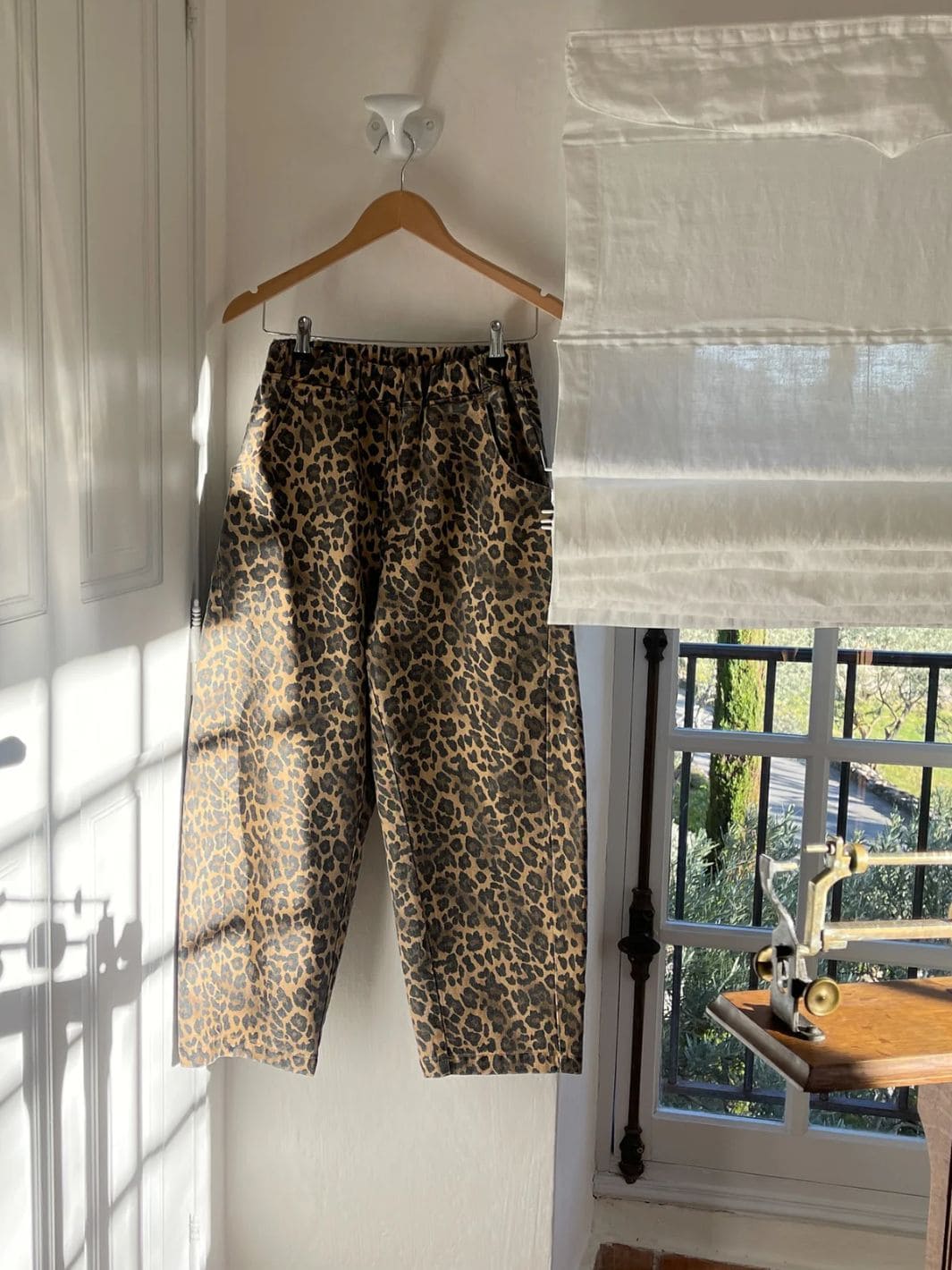 Le Bon Shoppe Arc Pants in Leopard | Twentyseven Toronto