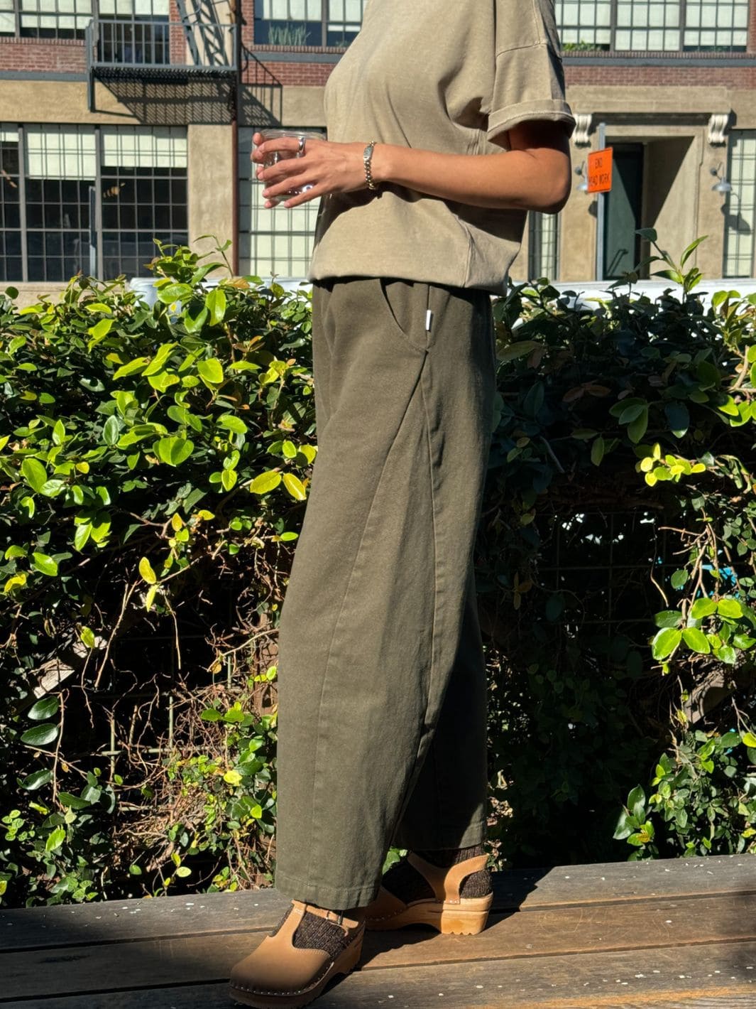 Le Bon Shoppe Arc Pants in Olive | Twentyseven Toronto