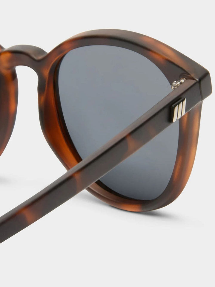 Le Specs Bandwagon Sunglasses in Matte Tort | Twentyseven Toronto