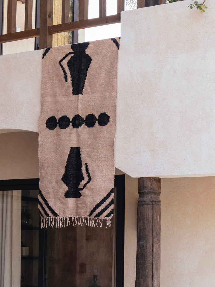 Nada Duele Cántaros Rug 3 x 6 ft | Twentyseven Toronto