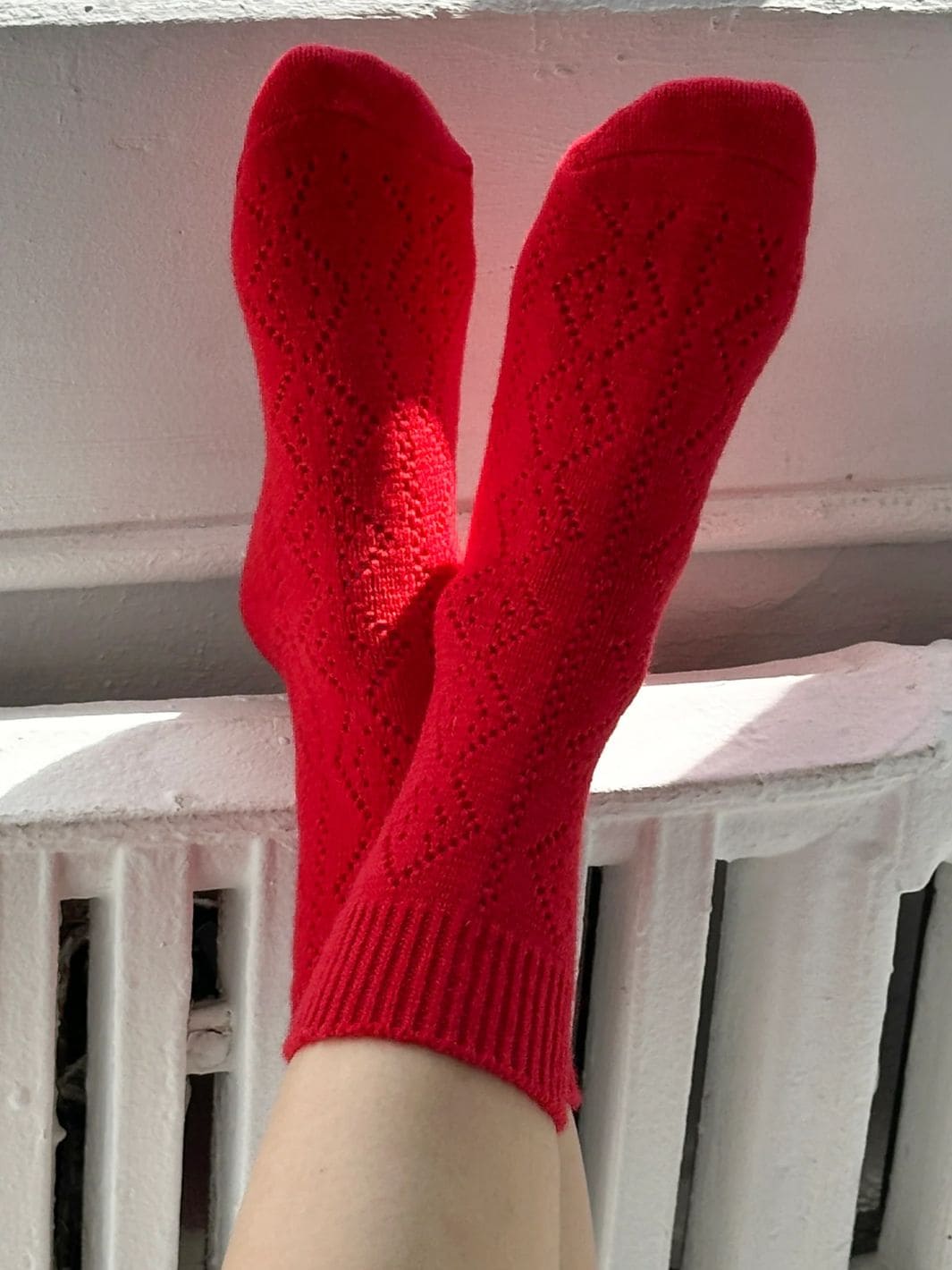Cashmere Pointelle Socks - Red