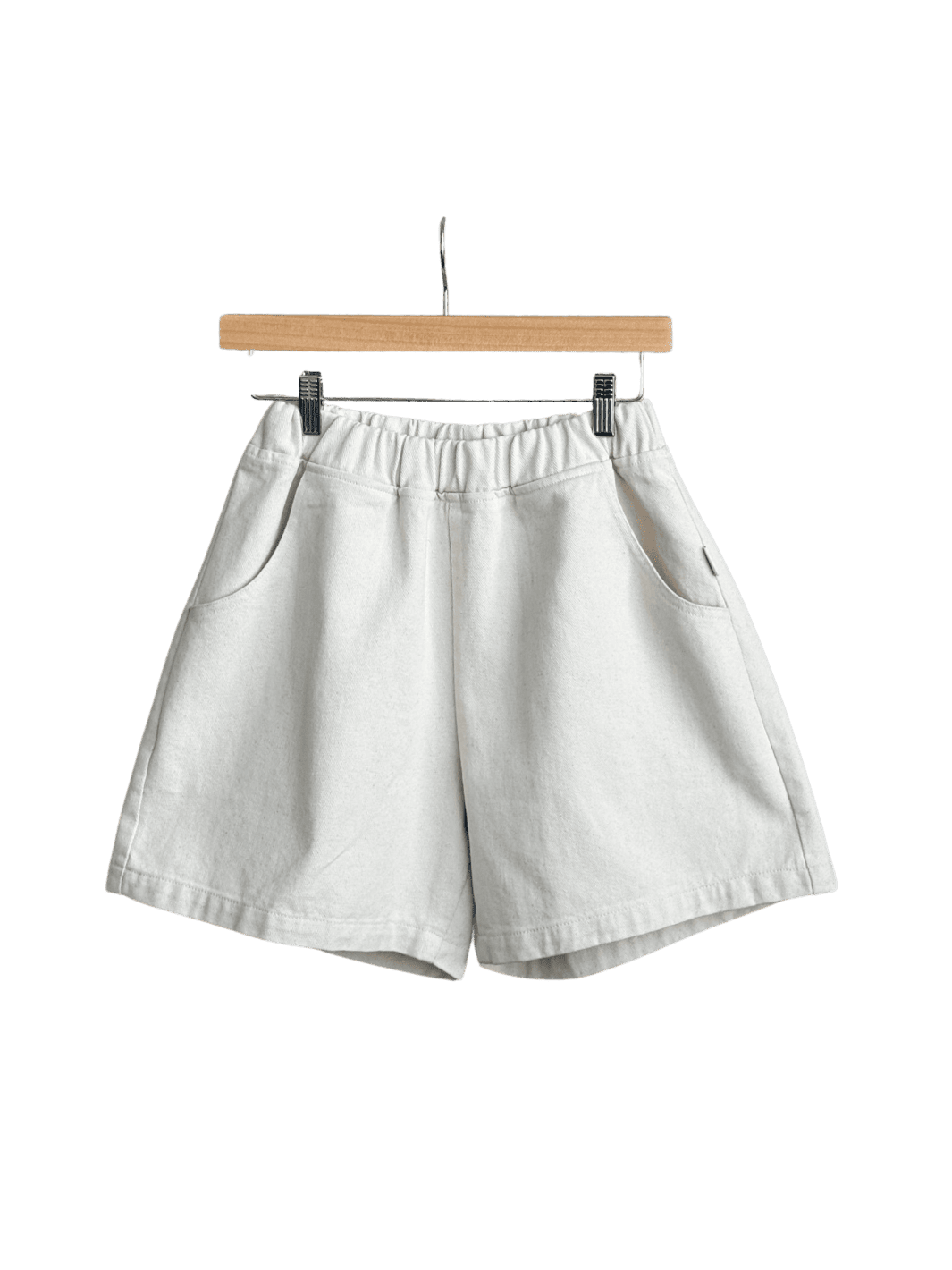 Le Bon Shoppe City Shorts in Naturel | Twentyseven Toronto