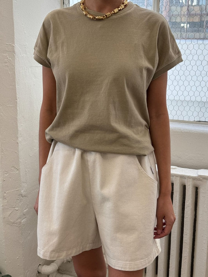 Le Bon Shoppe City Shorts in Naturel | Twentyseven Toronto