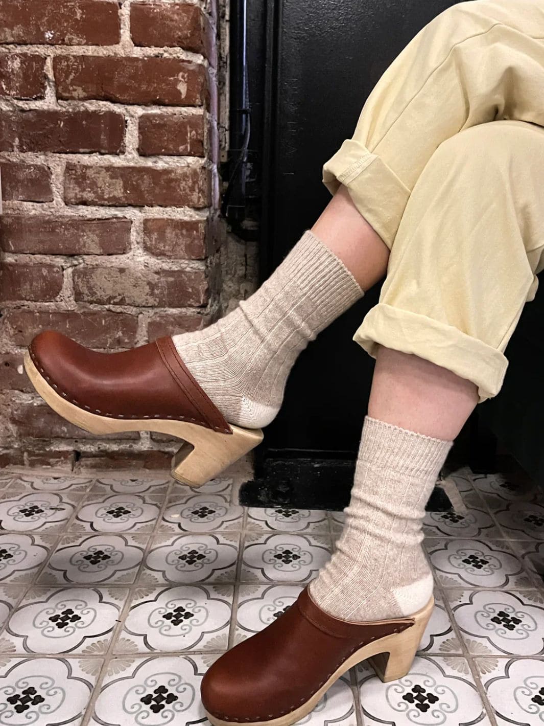 Le Bon Shoppe Classic Cashmere Socks - Fawn | Twentyseven Toronto