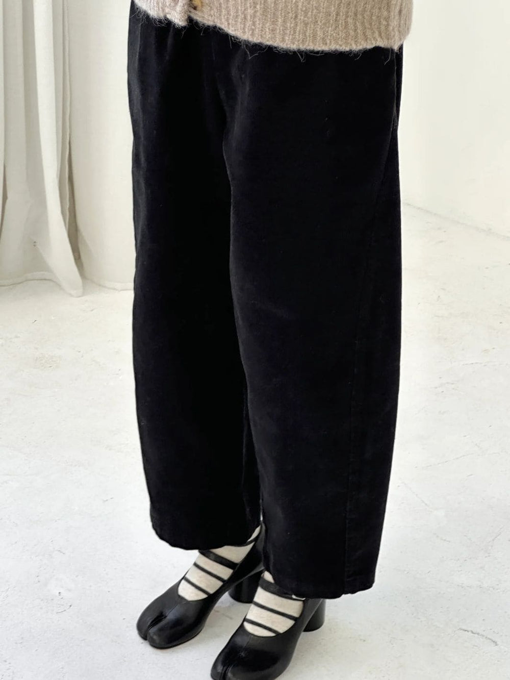 Le Bon Shoppe Corduroy Arc Pants in Black | Twentyseven Toronto