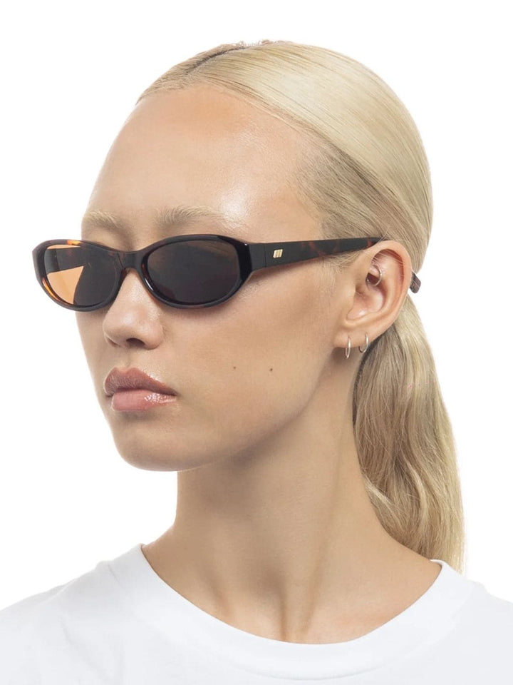 Twentyseven Toronto - Le Specs Don't Cha - Tort