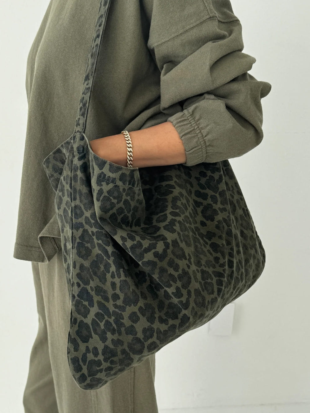 Le Bon Shoppe Happy Carry Bag in Fern Leopard | Twentyseven Toronto