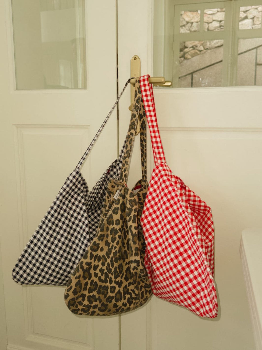 Le Bon Shoppe Happy Carry Bag in Leopard | Twentyseven Toronto