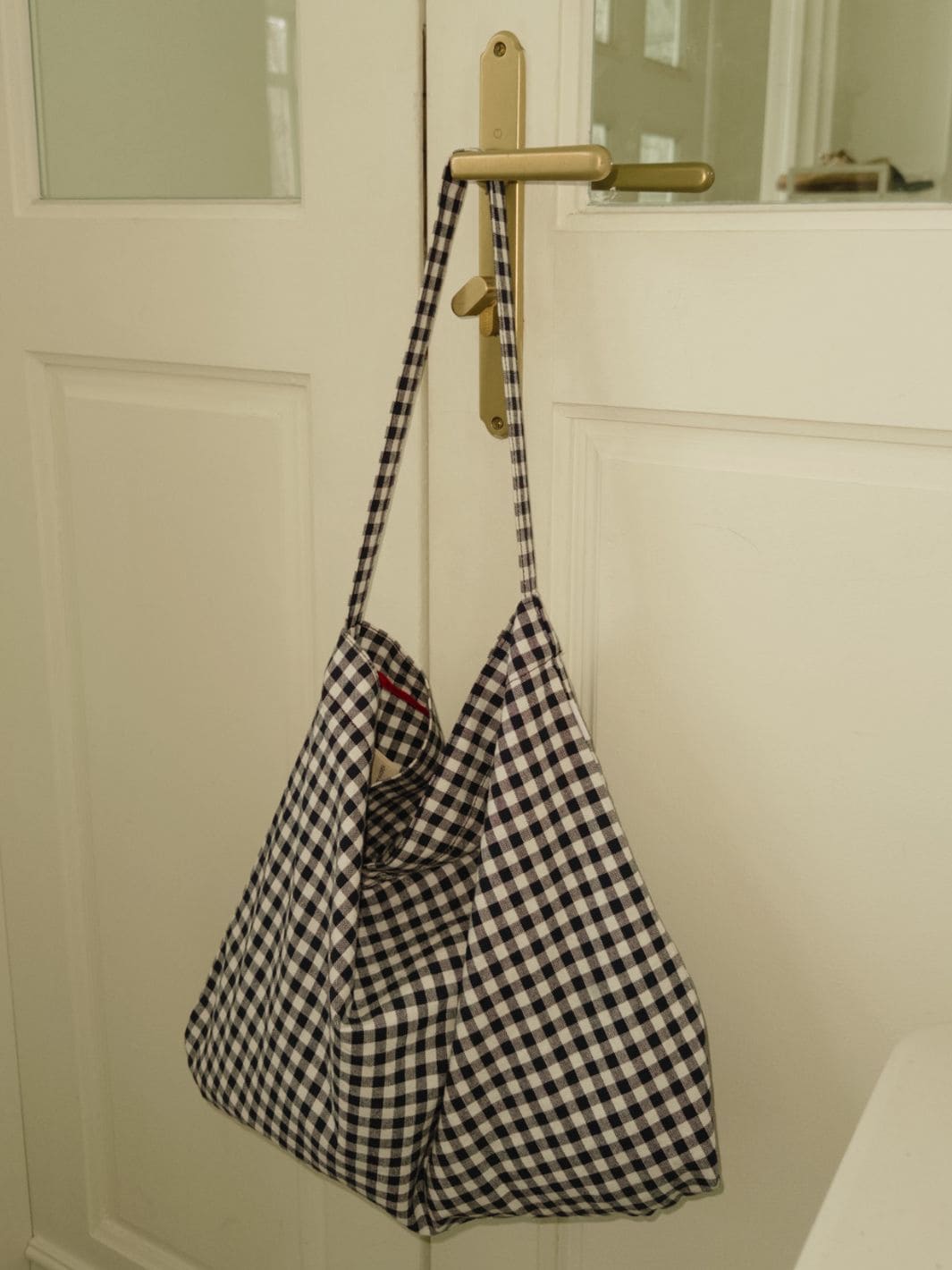 Le Bon Shoppe Happy Carry Bag in Navy Gingham | Twentyseven Toronto