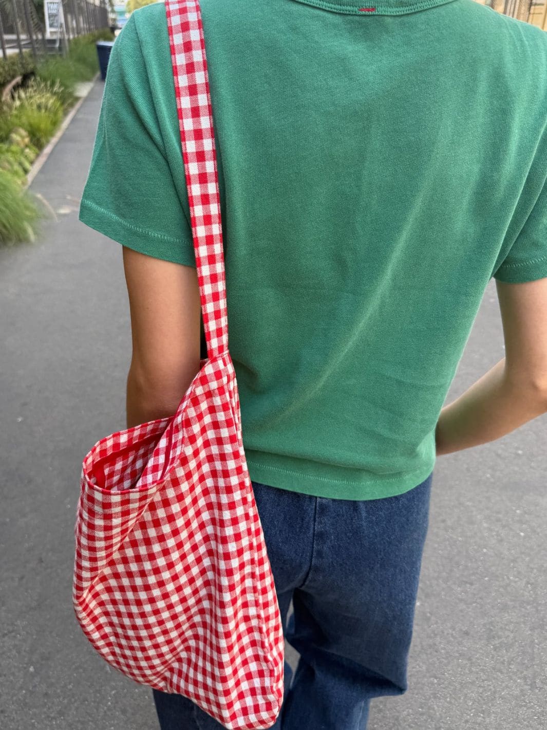 Le Bon Shoppe Happy Carry Bag in Red Gingham | Twentyseven Toronto