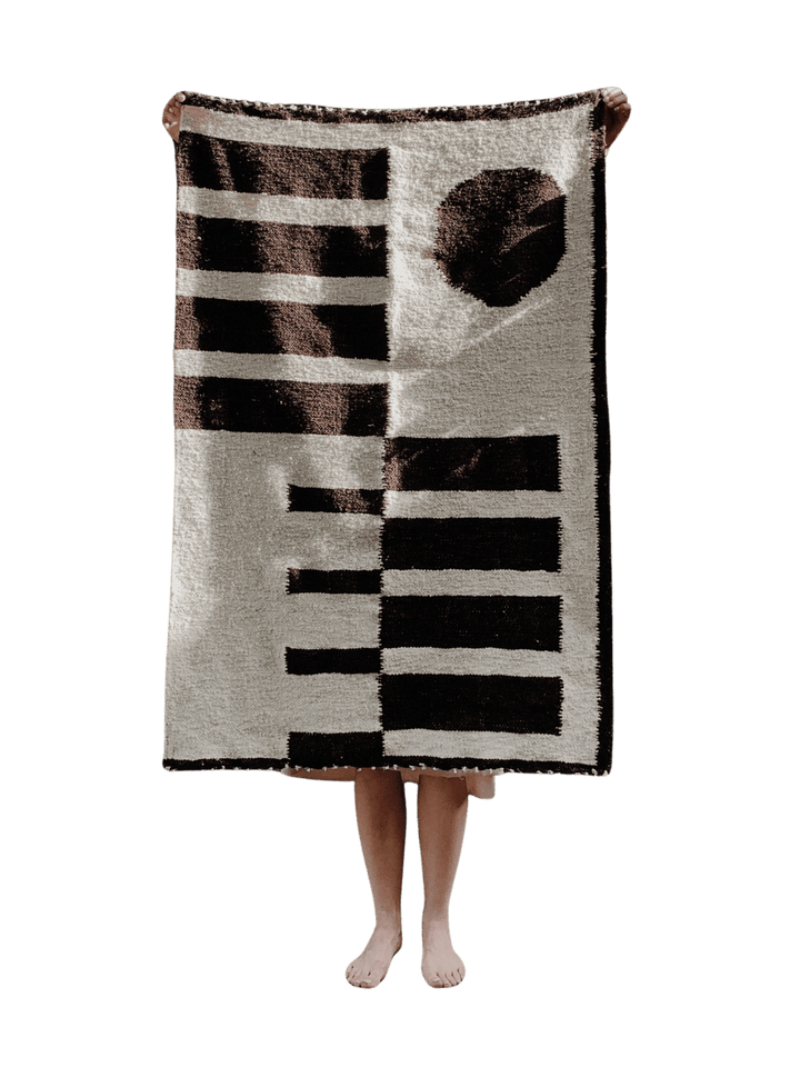 Nada Duele Horizonte Rug 2.6 x 4.6 ft | Twentyseven Toronto