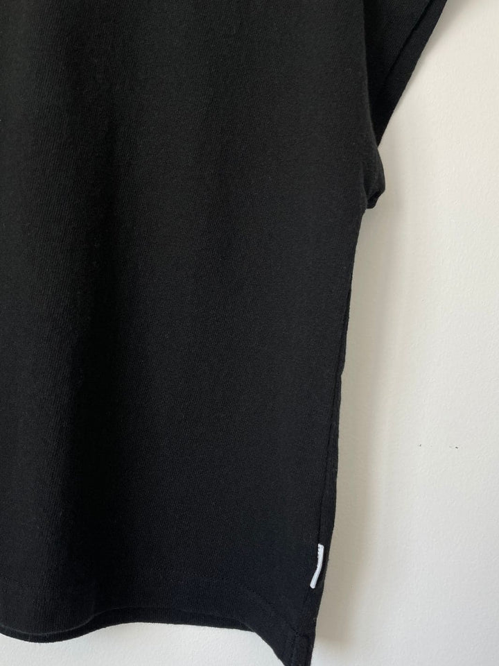 Le Bon Shoppe Jeanne Tee in Black | Twentyseven Toronto
