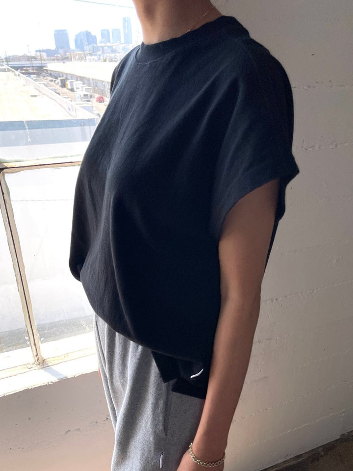 Le Bon Shoppe Jeanne Tee in Black | Twentyseven Toronto