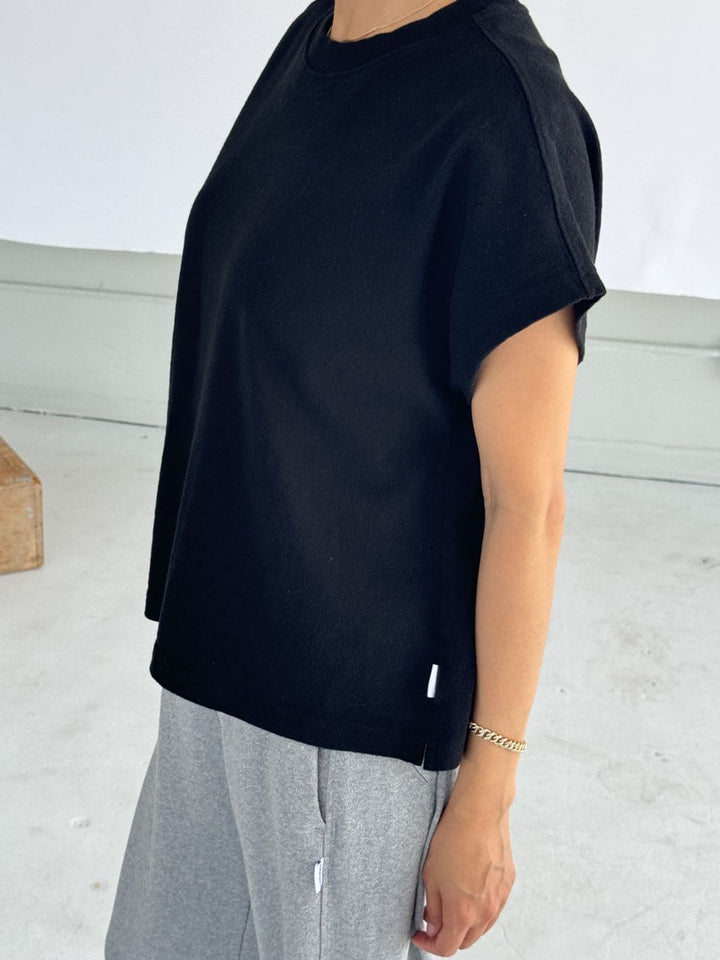 Le Bon Shoppe Jeanne Tee in Black | Twentyseven Toronto