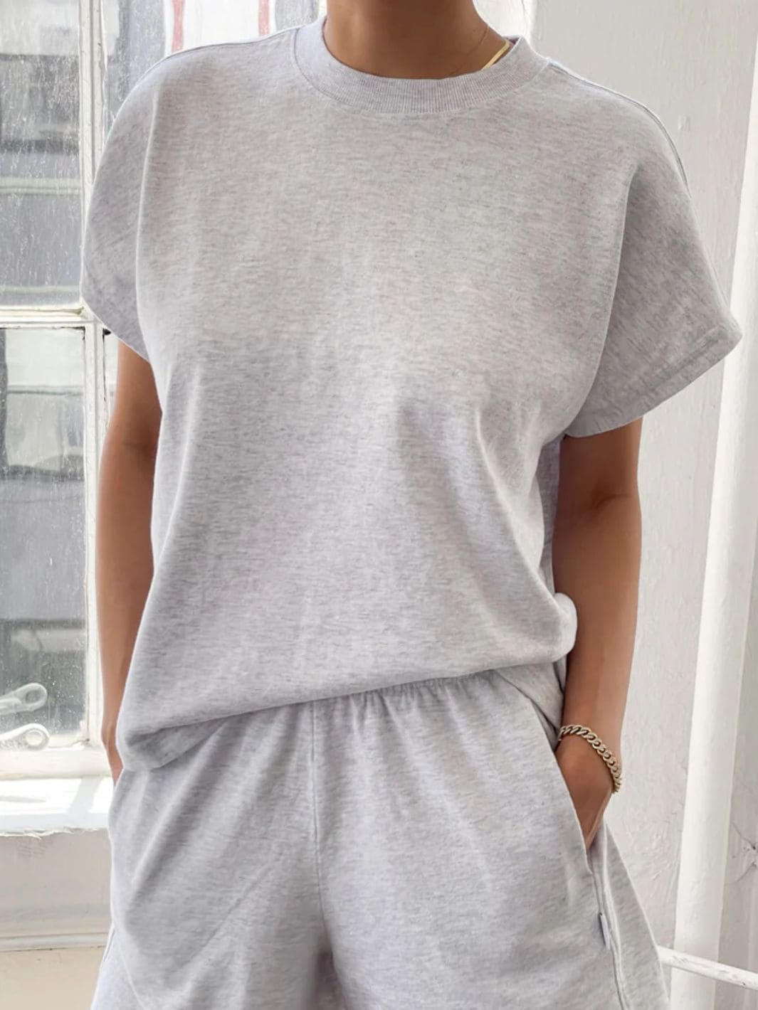 Le Bon Shoppe Jeanne Tee in Icy Grey | Twentyseven Toronto