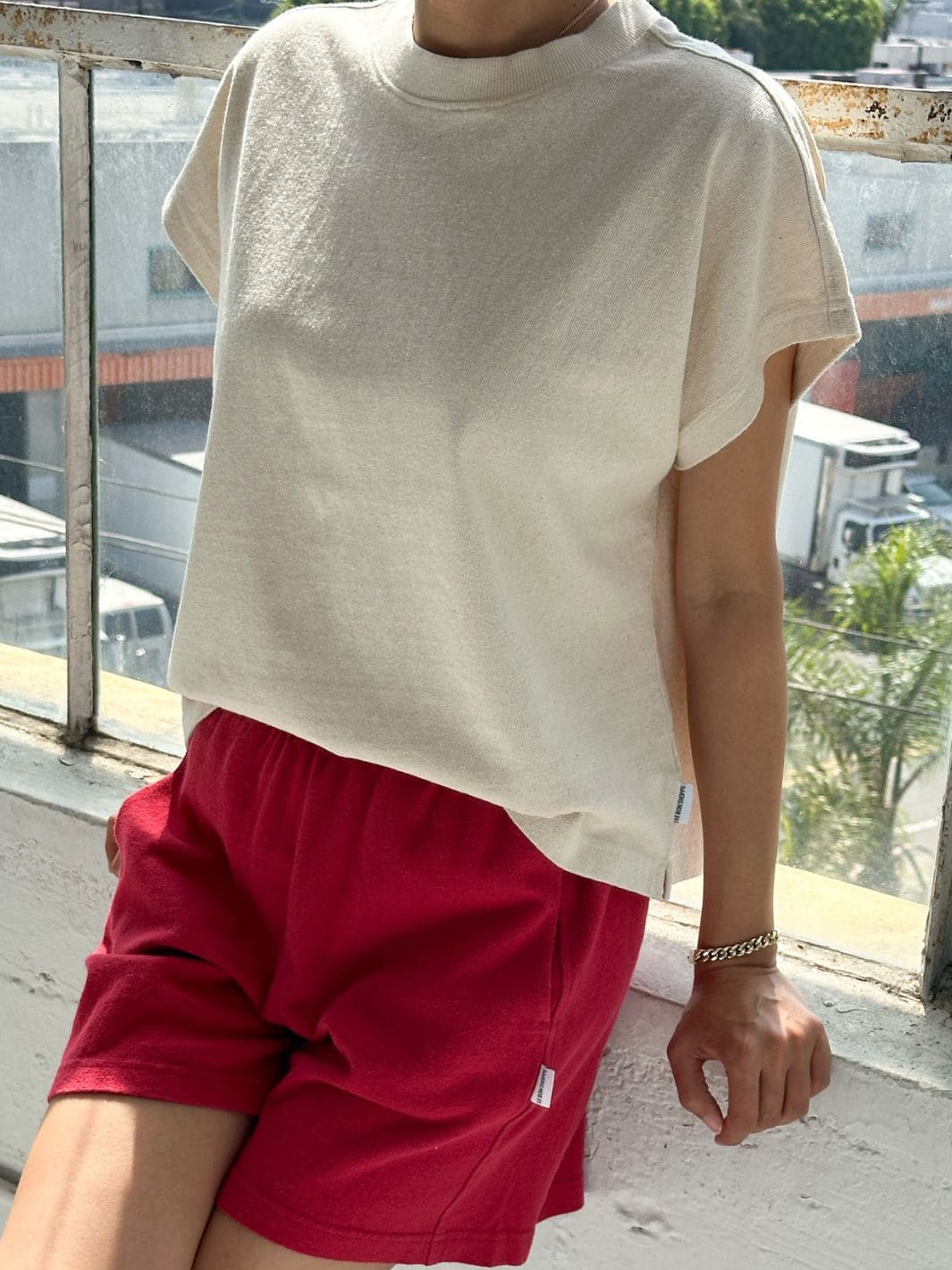 Le Bon Shoppe Jeanne Tee in Naturel | Twentyseven Toronto