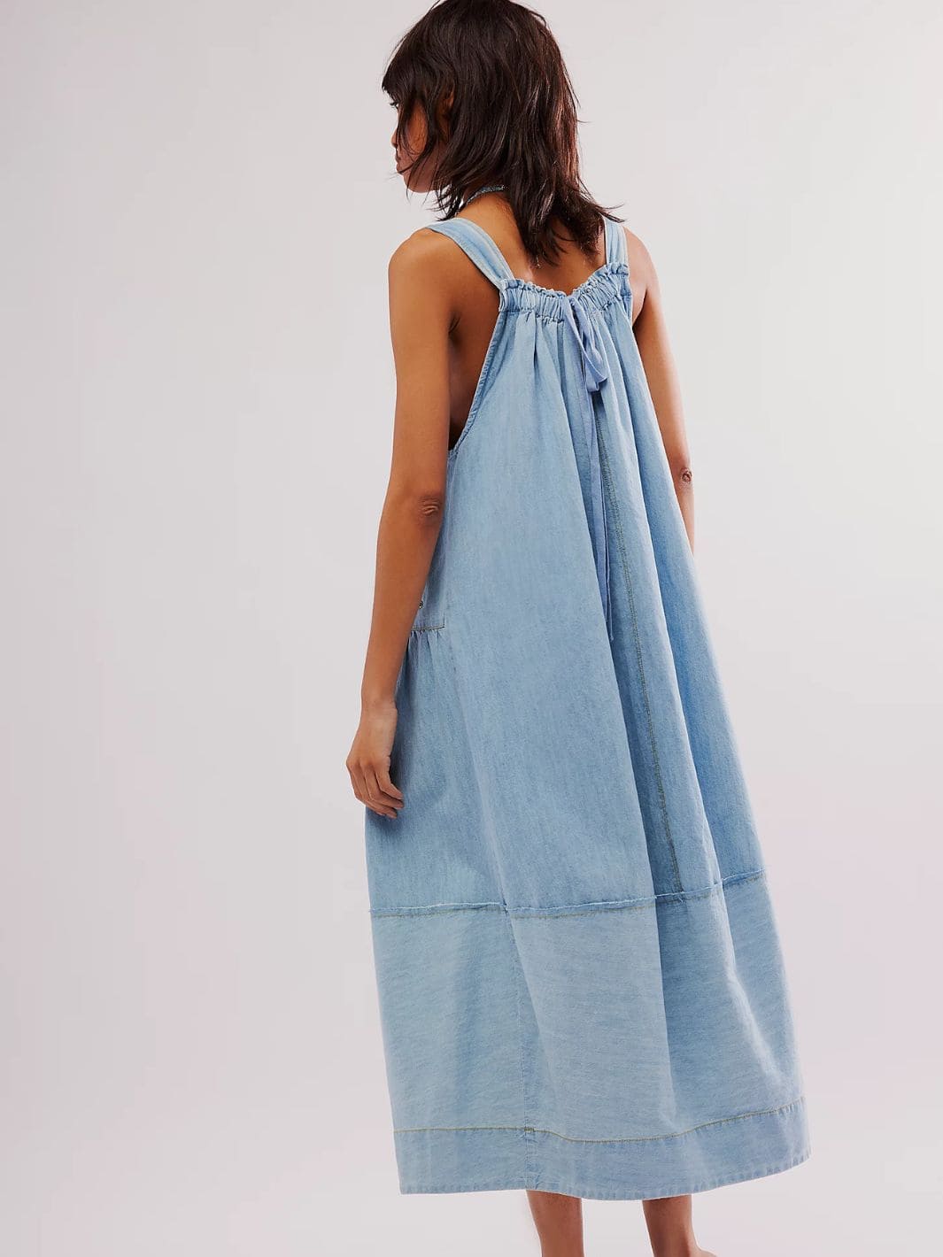 machu barrel midi dress Did someone say Barrel Dress???? YESSS! The Machu Midi Barrel is absolute perfection, its light airy Chambray denim with the perfect oversized cool fit for spring and summer. Layer a top under