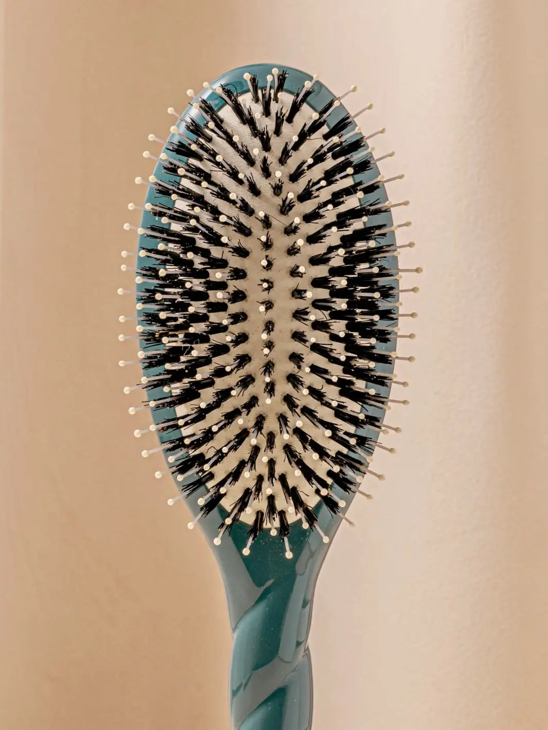 Close up front shot of La Bonne Brosse N.03 Large The Essential Softness & Sensitive Scalp Brush in Ink Blue | Twentyseven Toronto