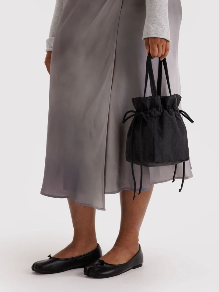 BAGGU Nylon Drawstring Bag in Black | Twentyseven Toronto