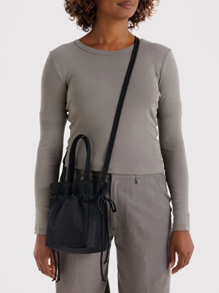 BAGGU Nylon Drawstring Bag in Black | Twentyseven Toronto