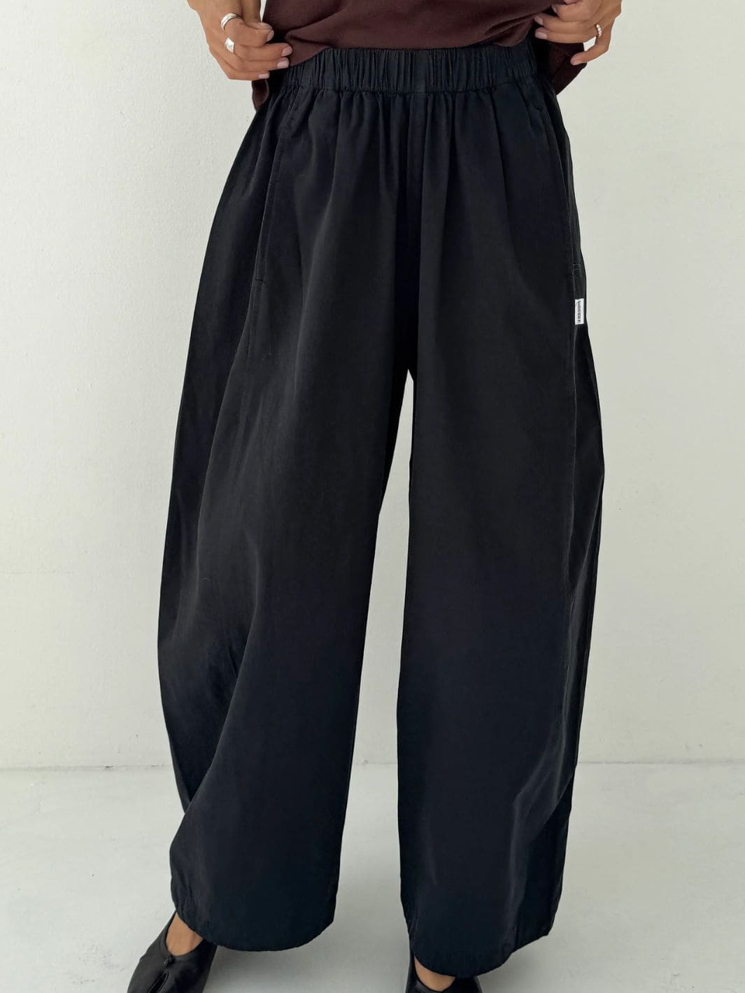 Le Bon Shoppe Parachute Pants in Black | Twentyseven Toronto