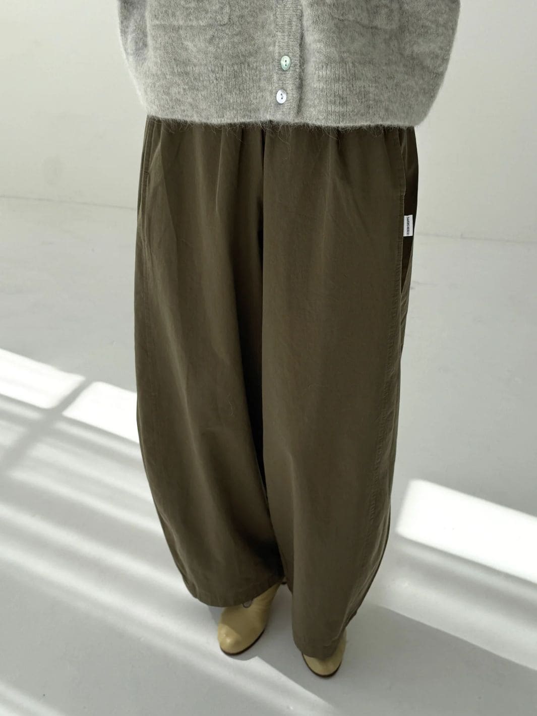 Le Bon Shoppe Parachute Pants in Olive | Twentyseven Toronto