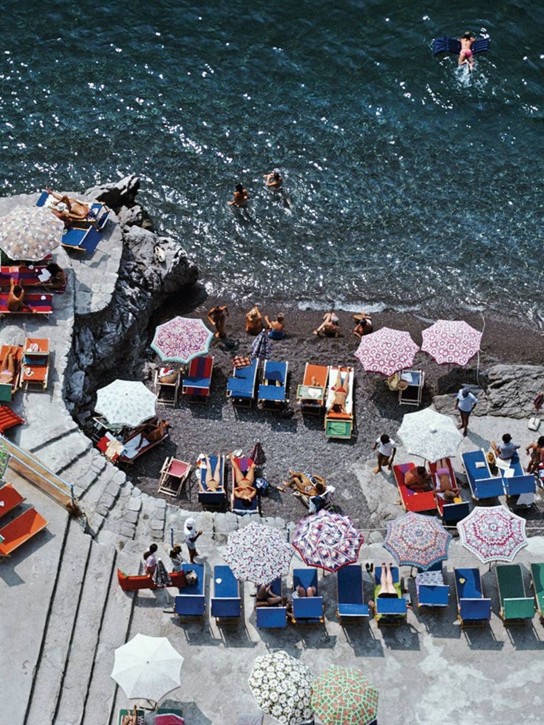 Piecework Puzzles Positano Beach x Slim Aarons - 1000 Piece Puzzle | Twentyseven Toronto