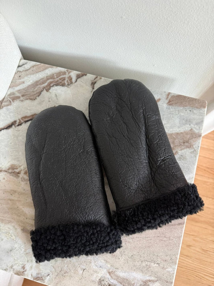 Billy Bamboo Puffy Shearling Mittens in Black | Twentyseven Toronto