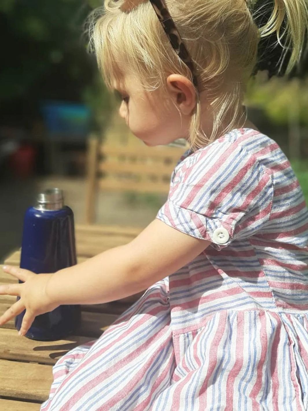 Lund London Skittle Original Water Bottle 500ml - Indigo & White | Twentyseven Toronto