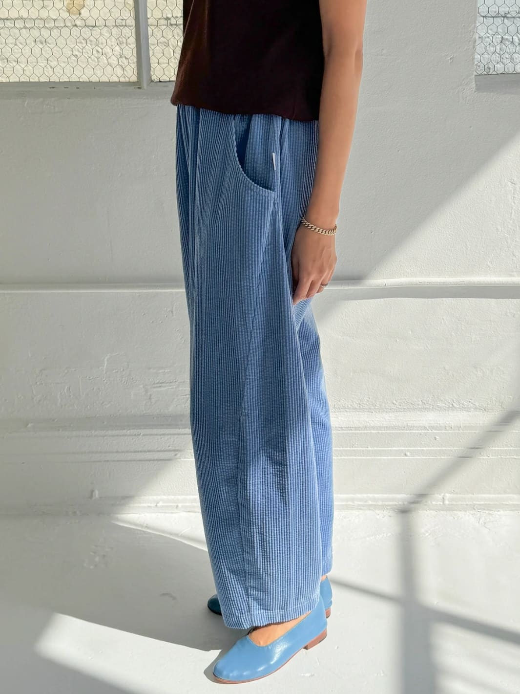 Le Bon Shoppe Soft Corduroy Arc Pants in Blue | Twentyseven Toronto