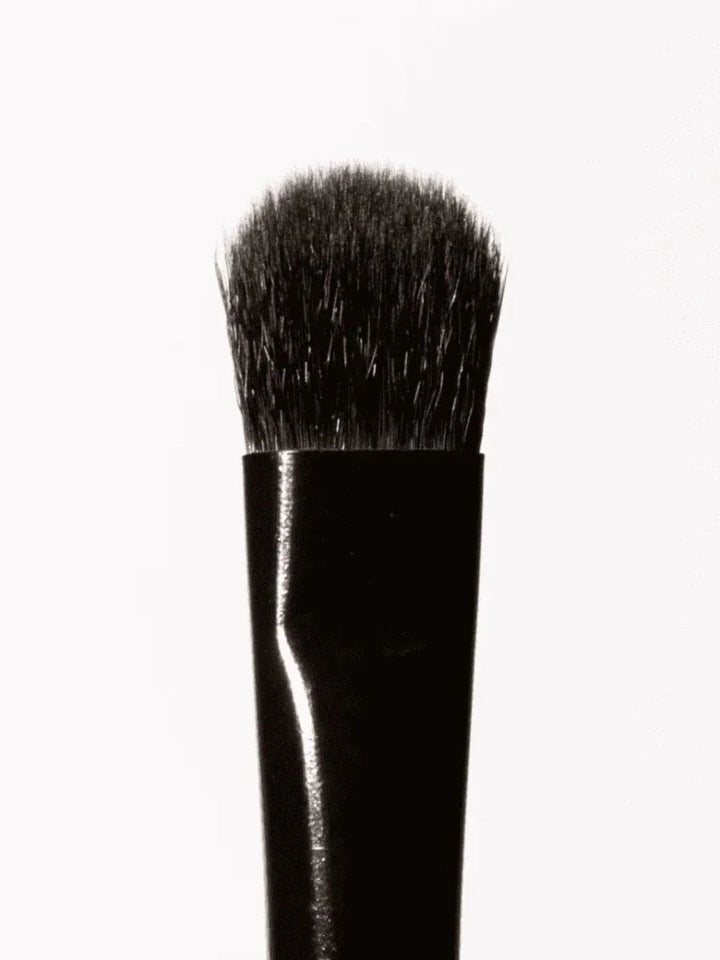 Black 19/99 Beauty Tapered Multi Makeup Brush close up shot on bristles on a white background | Twentyseven Toronto