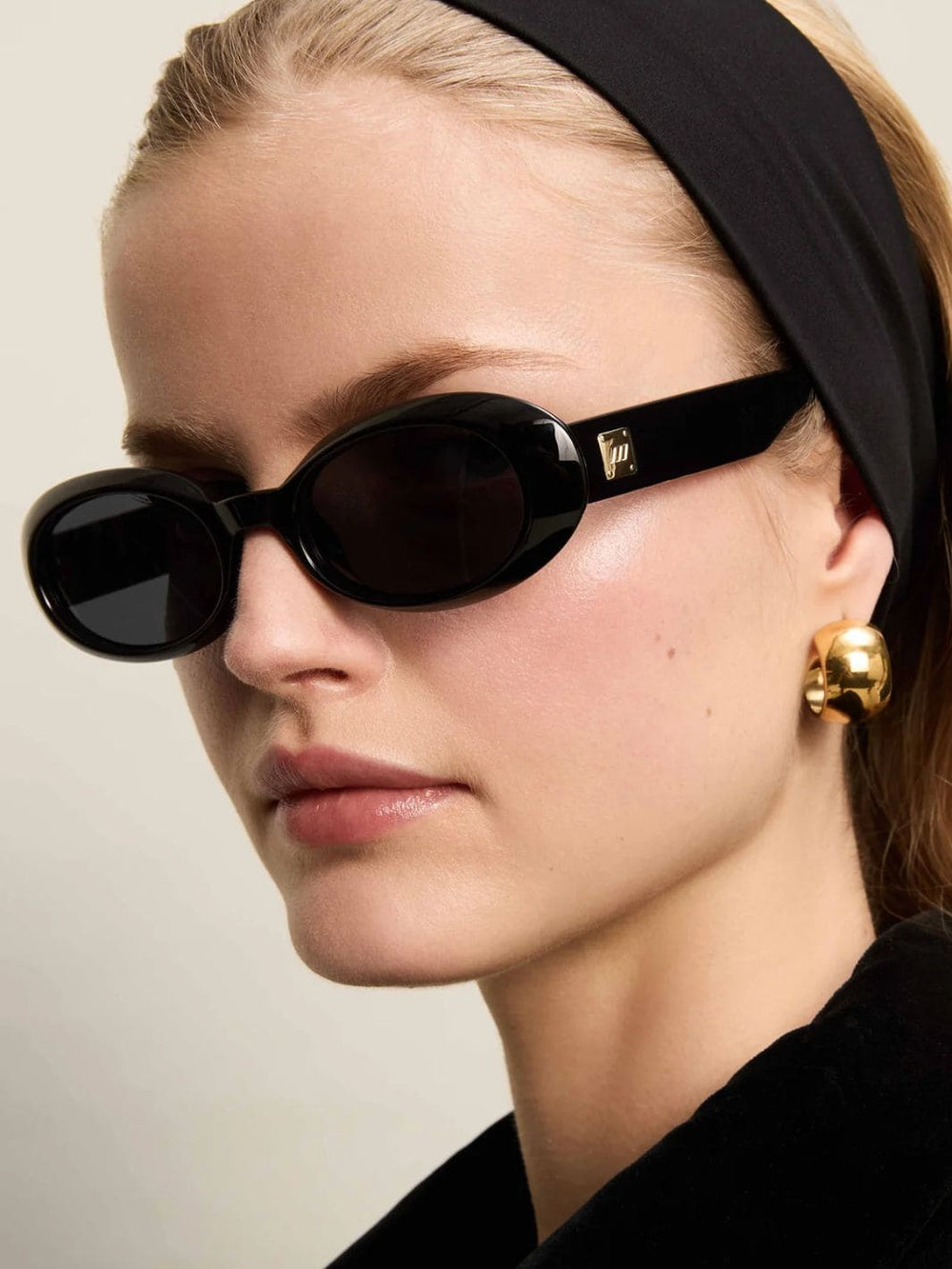 Le Specs Work It! Sunglasses in Black | Twentyseven Toronto
