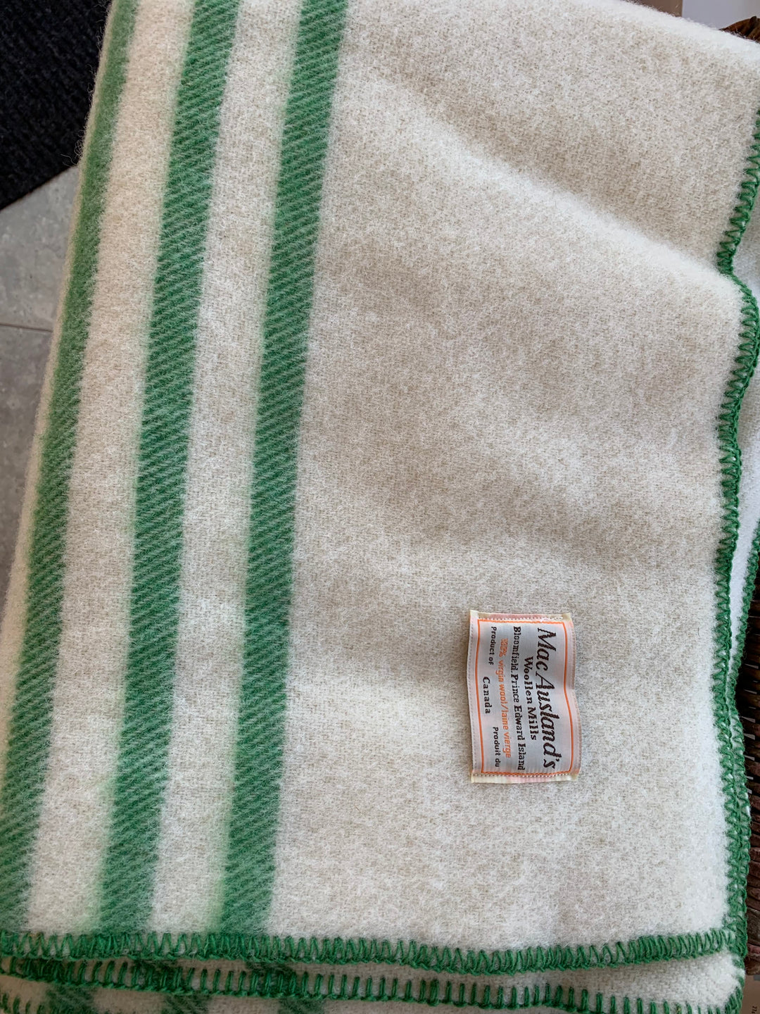 Twentyseven Toronto - Macausland Wool Throw Blankets Natural w/ Kelly Green Stripes